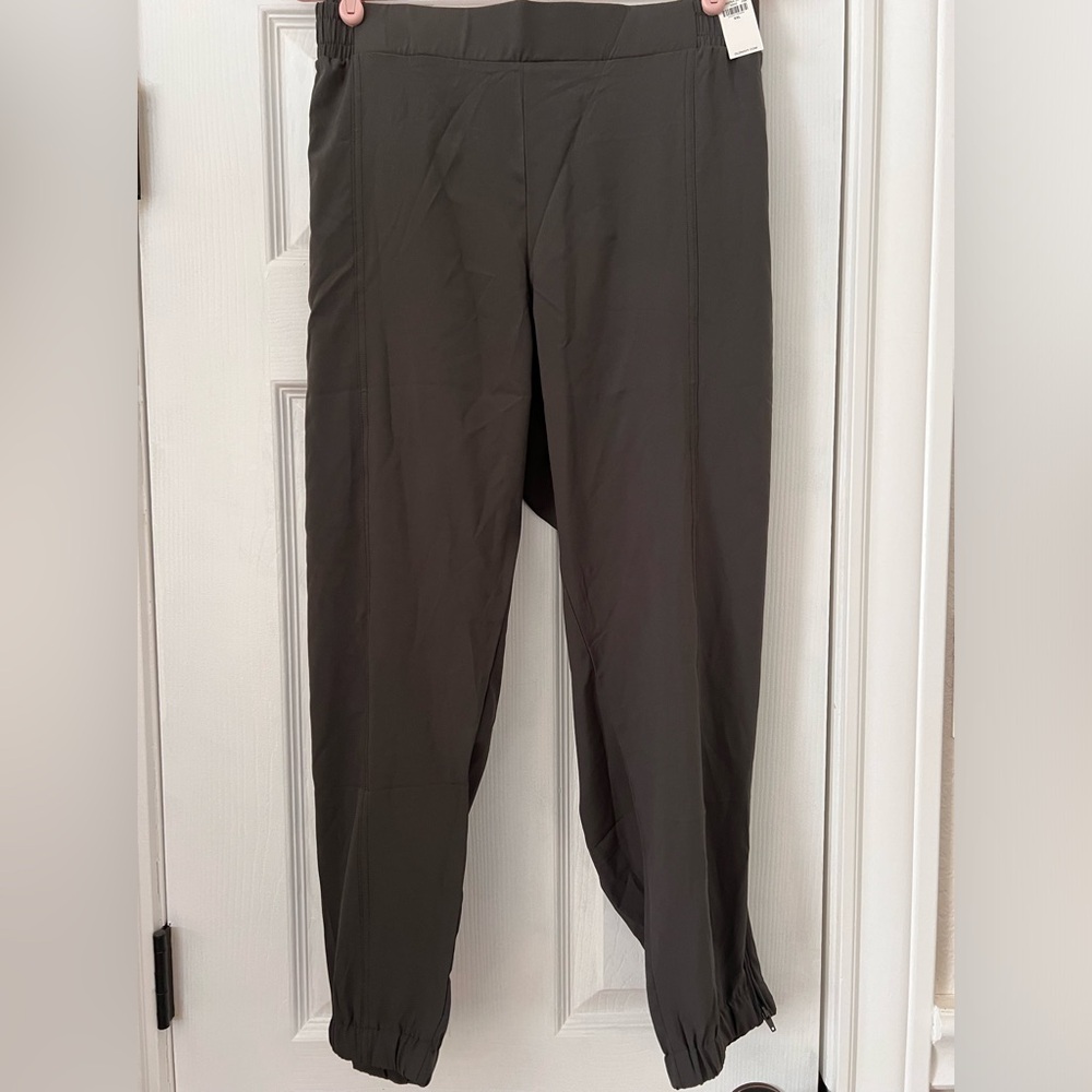 NWT OLD NAVY STRETCH TECH JOGGER SIZE XXL COFFEE COLOR